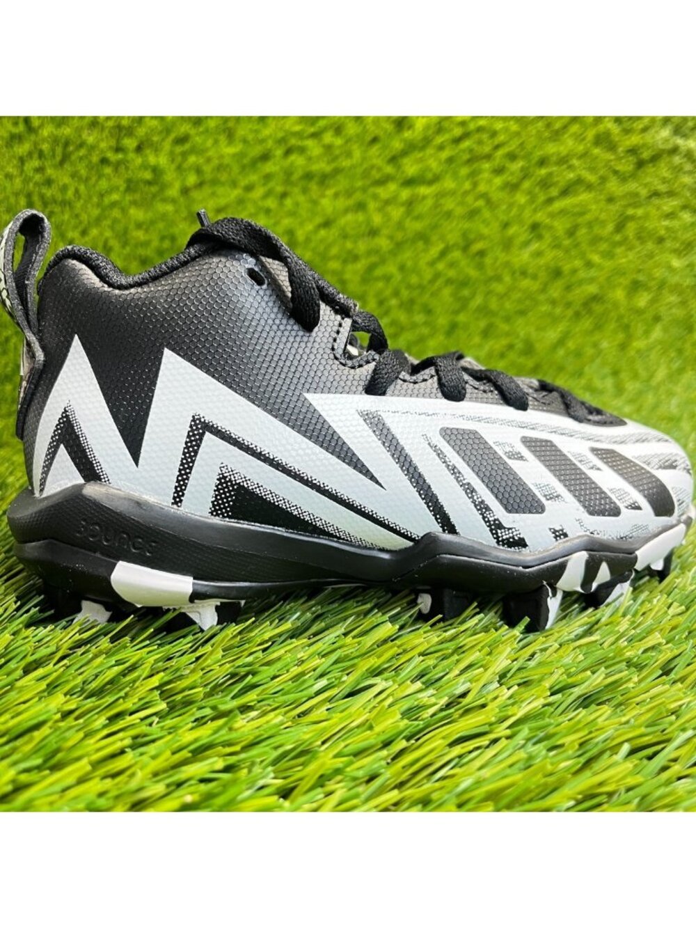 Adidas Freak Spark MD J 23 Boys Size 10K Black White Running Football Cleats